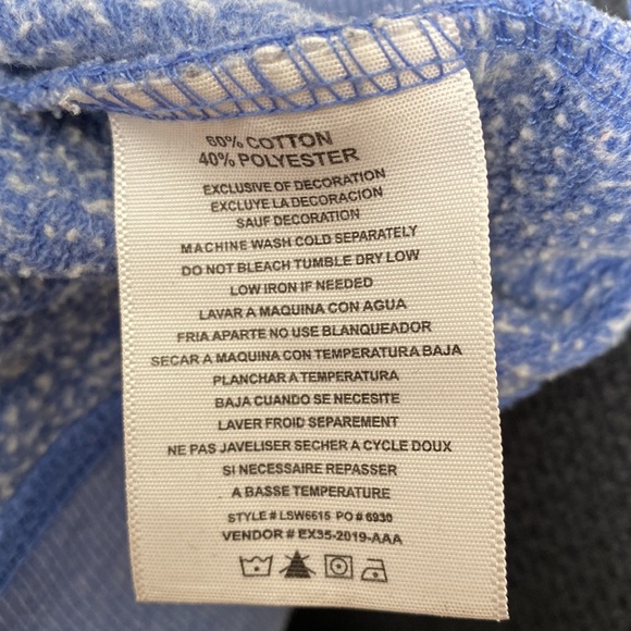 Cropped long sleeve blue “ain’t nobody but a homebody” top from US VINTAGE - Picture 4 of 4